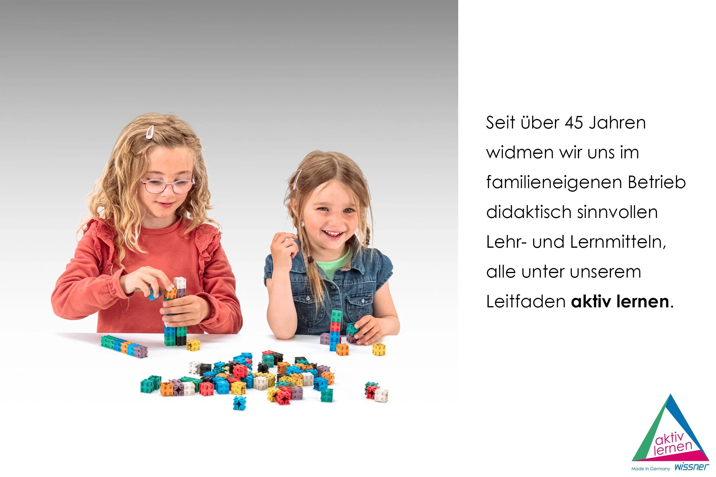 Lernuhr – Uhrzeit lernen mit synchronem Uhrwerk